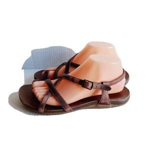 Chaco Women's Brown Leather Crisscross Casual Strappy Sandal Size 9
